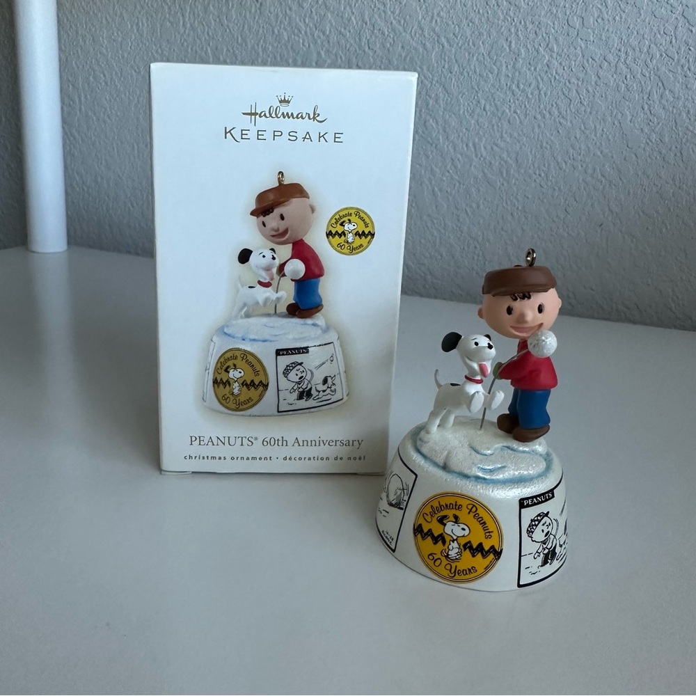 Hallmark Keepsake Ornament Peanuts 60th Anniversary Charlie Brown Snoopy 2009